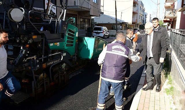 Karabağlar’da asfaltlama çalışmaları tam gaz sürüyor