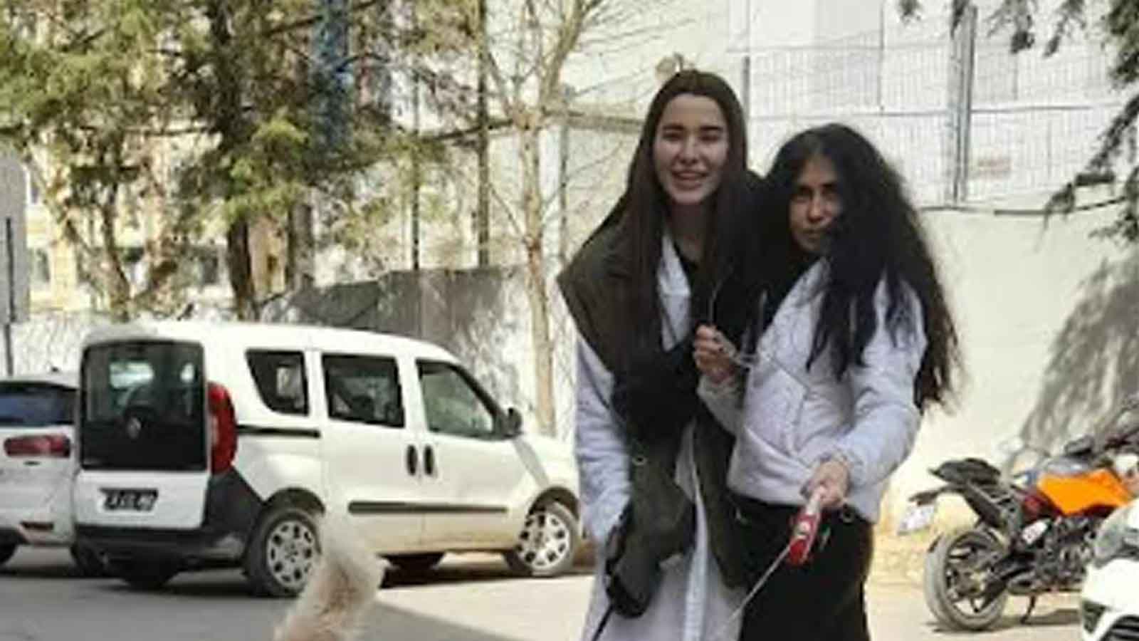 Çiğdem Yorgancıoğlu Oylum Feyza Sevil Güngör Sandık Başında