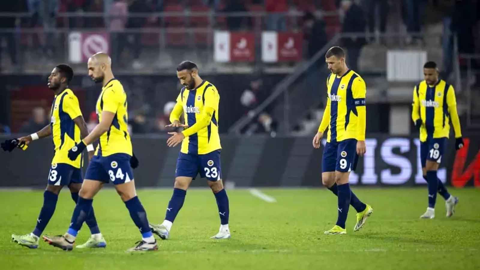 Fenerbahçe, Uefa Avrupa Ligi'nde Az Alkmaar'a 3 1 Kaybetti