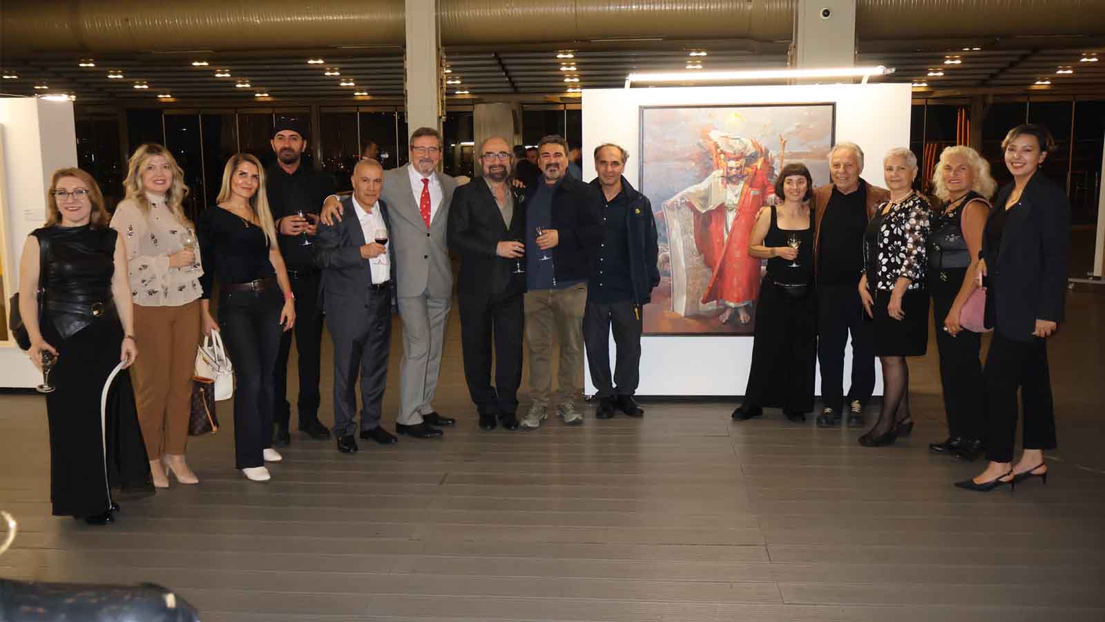 7 kişilik sergisi, popüler kültüre karşı samimi bir duruş