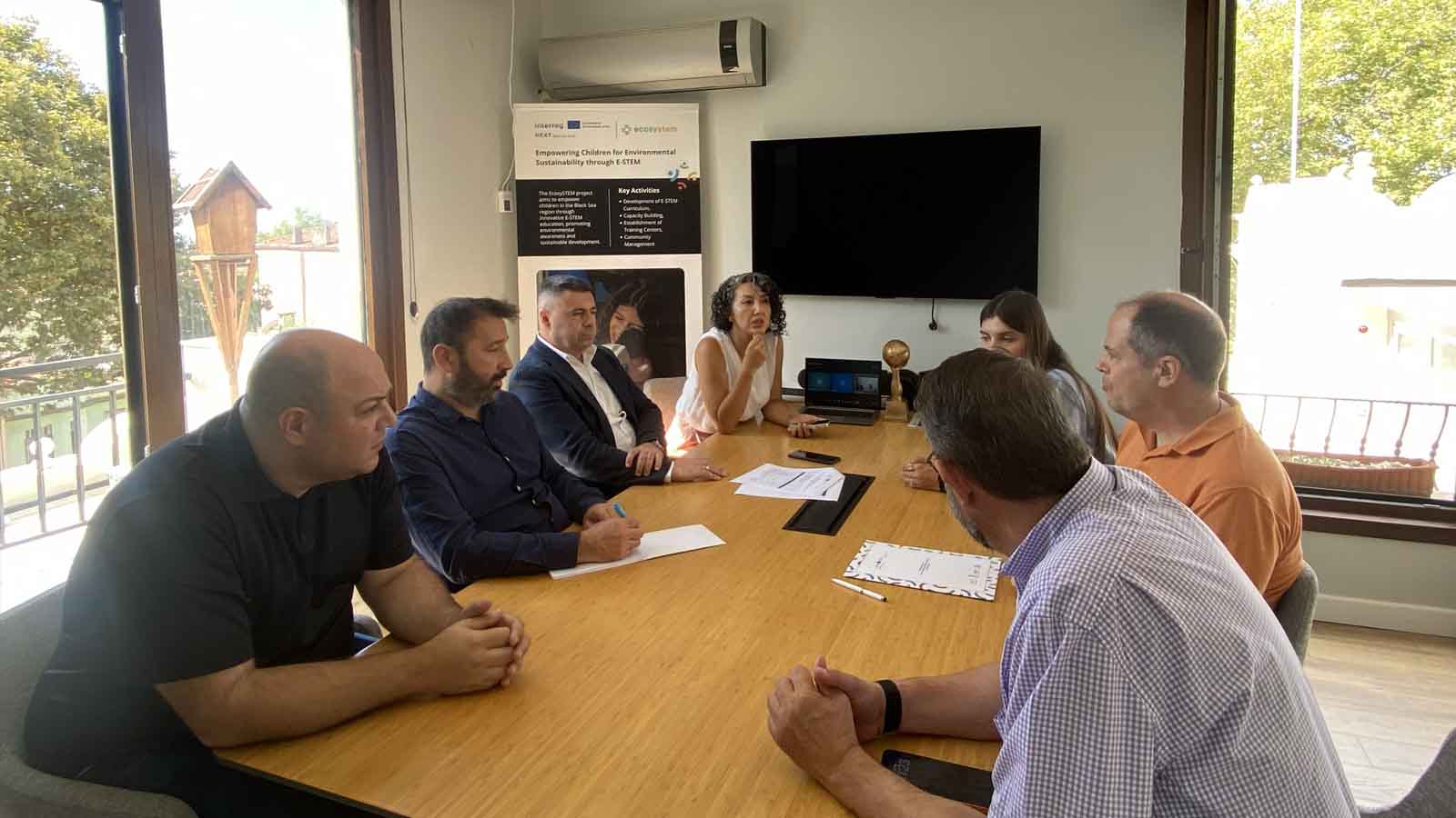 EcosySTEM Projesi İstanbul Toplantısında Eğitim Çalışmaları ve Gelecek Planları Ele Alındı